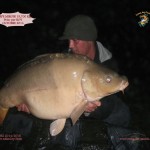 1 Carpe miroir 19,700 kg Prise par Roy Oct 2014LOGO