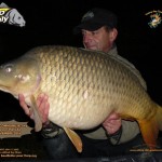 2-Carpe-Commune-18.7-kg-Prise-par-Pascal-Nov-2014-Fabricant-de-Bouillettes-pour-Carp-Only-