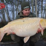 2 Carpe  koi  Nomm+®e '' Lulu ''  11.9kg Prise par Tim  Nov 2014 logo