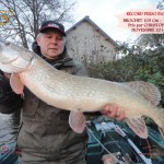 2 RECORD PERSO BATTU Brochet 103 cm -14kg Pris par Christophe Nov 2014 LOGO