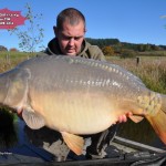 6 Carpe miroir 17.6kg Prise par Tim Nov 2014 logo